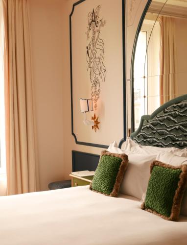 room detail thumbnail 1