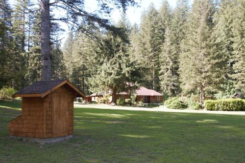 Kanati Falls Ranch - image 2
