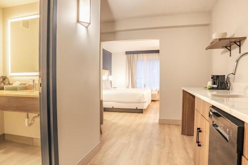 La Quinta by Wyndham Danbury - image 38