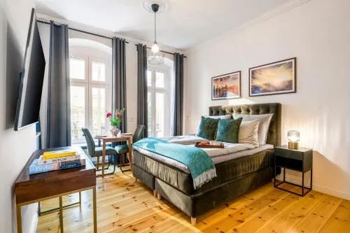The Malmöer, modern 1 BR on 40m2, own backyard garden-terrace, quite & relaxed, however central in Prenzlauer Berg in Berlin, Deutschland