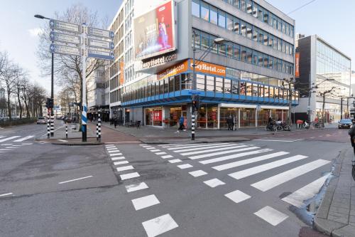 Exterior view, easyHotel Rotterdam City Centre in Rotterdam