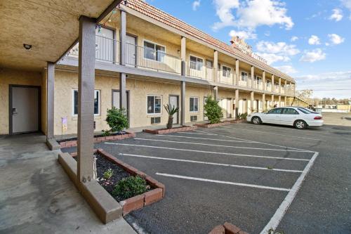 Crystal Motel in Red Bluff