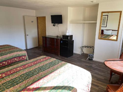 Crystal Motel in Red Bluff