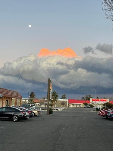Crystal Motel in Red Bluff