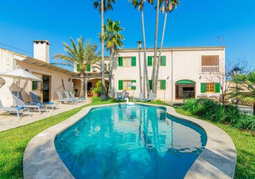 Vernissa, espectacular villa con piscina