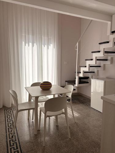 Casa Blanca - image 7