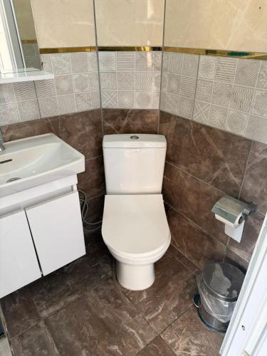 Taksim 82 Hotel - image 8
