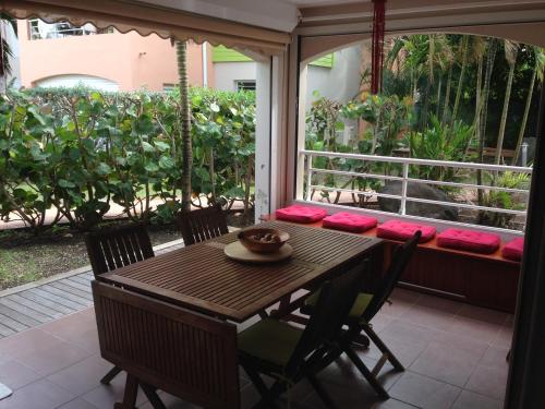 Eden Blue in Sainte Anne