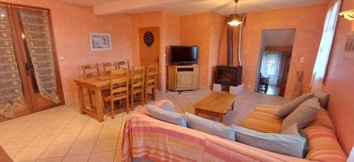 Gîte le soleil (Gite le soleil) in Chirac