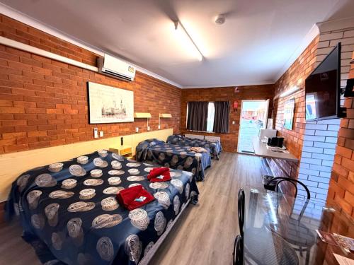 . Glen Innes Lodge Motel