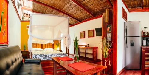 Uva Blue Villas - Villa 2 - Modern 1 Bed Villa - Private Garden, Puerto Viejo