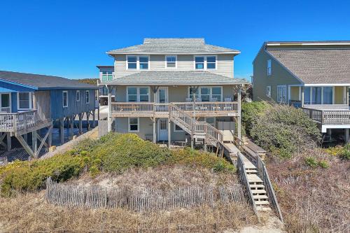 Yorkshire by Oak Island Accommodations - Holden Beach, NC
