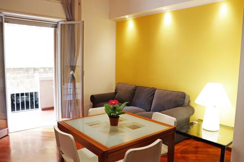 Bolo Apartment - 6 people, 2 bedrooms, near the train station