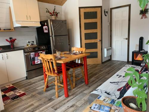 Létesítmények, Nid douillet dans une grange canadienne in Rivière-Éternité (QC)