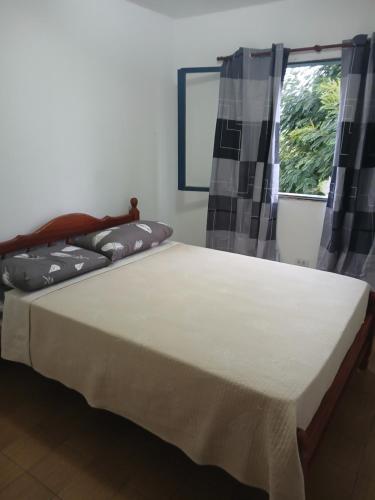 Amplio departamento de 3 habitaciones con cochera, balcon y wifi ,comodo y equipado en zona sur de S in 헤네랄 알바라도