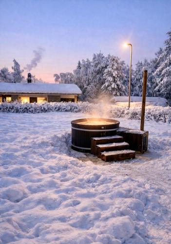 Karstais baseins, Willa Reindeer - komfortowy dom w sercu Laponii! in Paranena