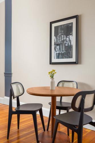The Courier Hotel - image 6