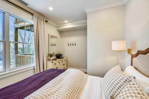 Contemporary Farmhouse-Style Retreat near T - image 6