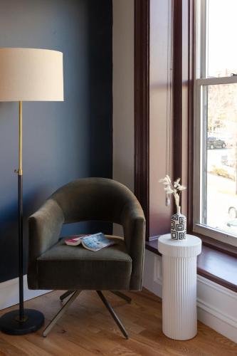 The Courier Hotel - image 12