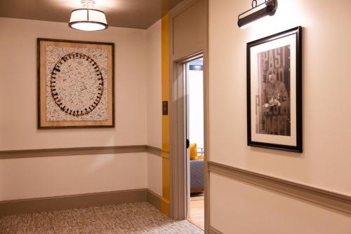 The Courier Hotel - image 14