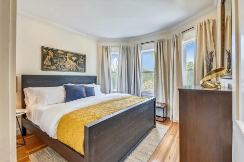 Stylish Boston Renovation Near T in Jamaica Plain