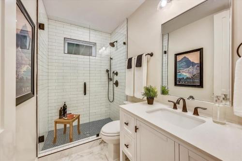Stylish Boston Renovation Near T - image 14