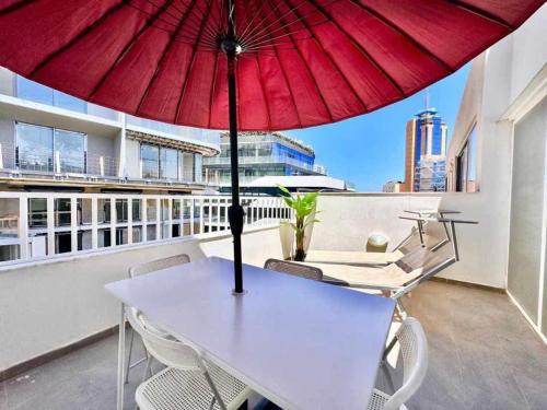 Modern Retreat in the heart of St Julians 2