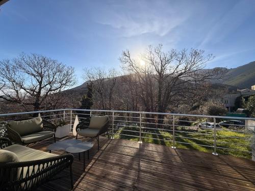 Entire house 6 guests Mountain view in Luri ciems