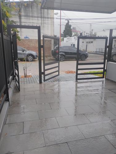 departamento ubicación centro cama dos plazas y cama marinera cochera y pileta - image 4