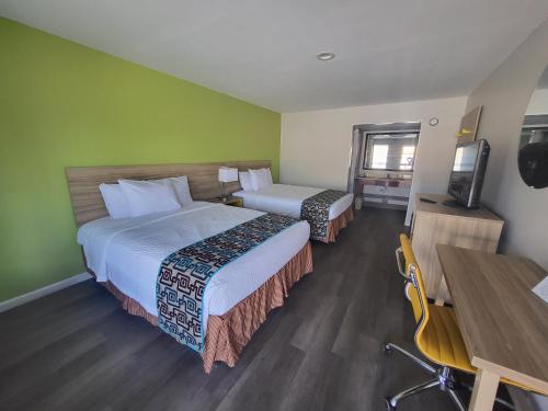 Days Inn by Wyndham Attalla - image 36
