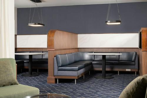 Courtyard by Marriott Albuquerque Airport - image 42