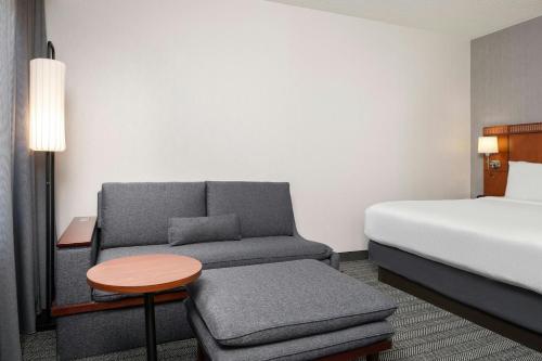 Courtyard by Marriott Albuquerque Airport - image 35