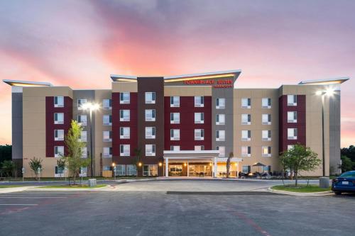 Exterior view of TownePlace Suites by Marriott San Antonio Universal City/Live Oak