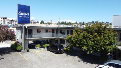 . The Grove West Seattle Inn