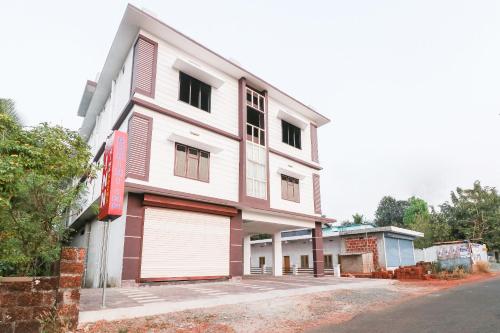 . SPOT ON Rohini Inn Kadampuzha