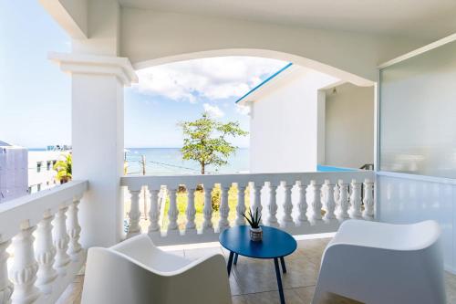 Playa Cañones View - 2 bedroom suite with breathtaking ocean views (Playa Canones View - 2 bedroom suite with breathtaking ocean views) in Aguada
