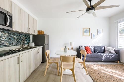 Culebrina Suite - Stunning 1 bedroom Suite steps from the beach in Aguada