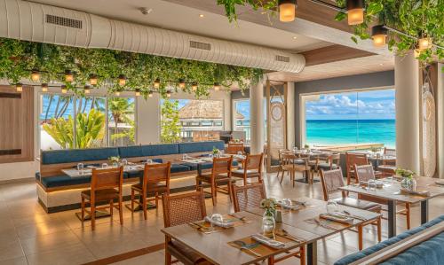 Restoran, Be Live Experience Hamaca Beach in Boca Chica