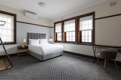 Guestroom, Southern Cross Hotel in Marrickville