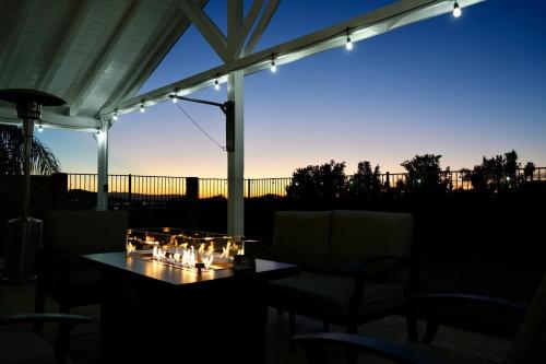 Udsigt, Hilltop Lux in Highland (CA)
