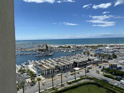 Appartement, parking, vue port - 6 pers. - FR-1-874-40