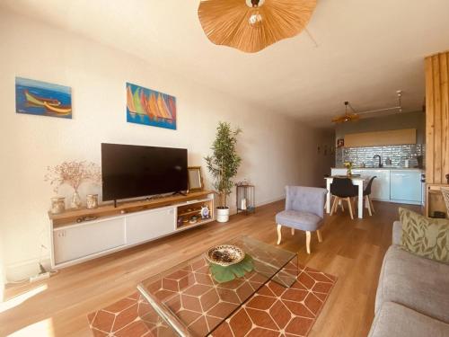 Appartement rénové avec vue port - 4 pers. - FR-1-874-56