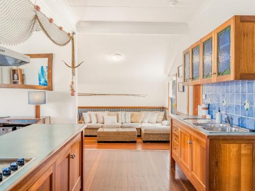 Lennox Beach Shack Classic Coastal Stay Near the Beach in Lennox Head