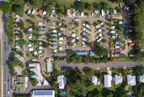 Wallace Motel And Caravan Park in มารีบอรูก