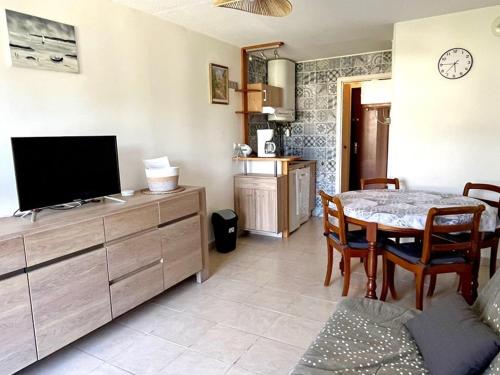 Studio climatisé au calme, terrasse - FR-1-874-68