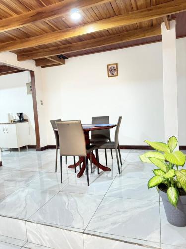 Casa Gavril Escazu in San Antonio
