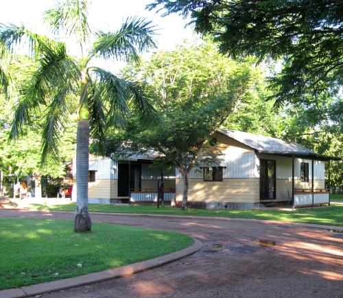 Exterior view, Ivanhoe Village Caravan Resort in Kununurra