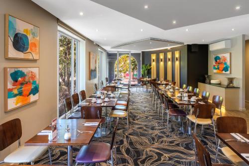 BEST WESTERN PLUS Travel Inn in Carlton