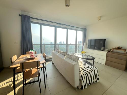 High Floor Sea View - Best in Pattaya