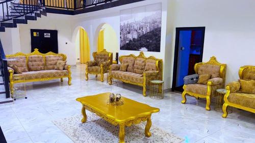 Vickkesnat Luxury Homes in Kasoa